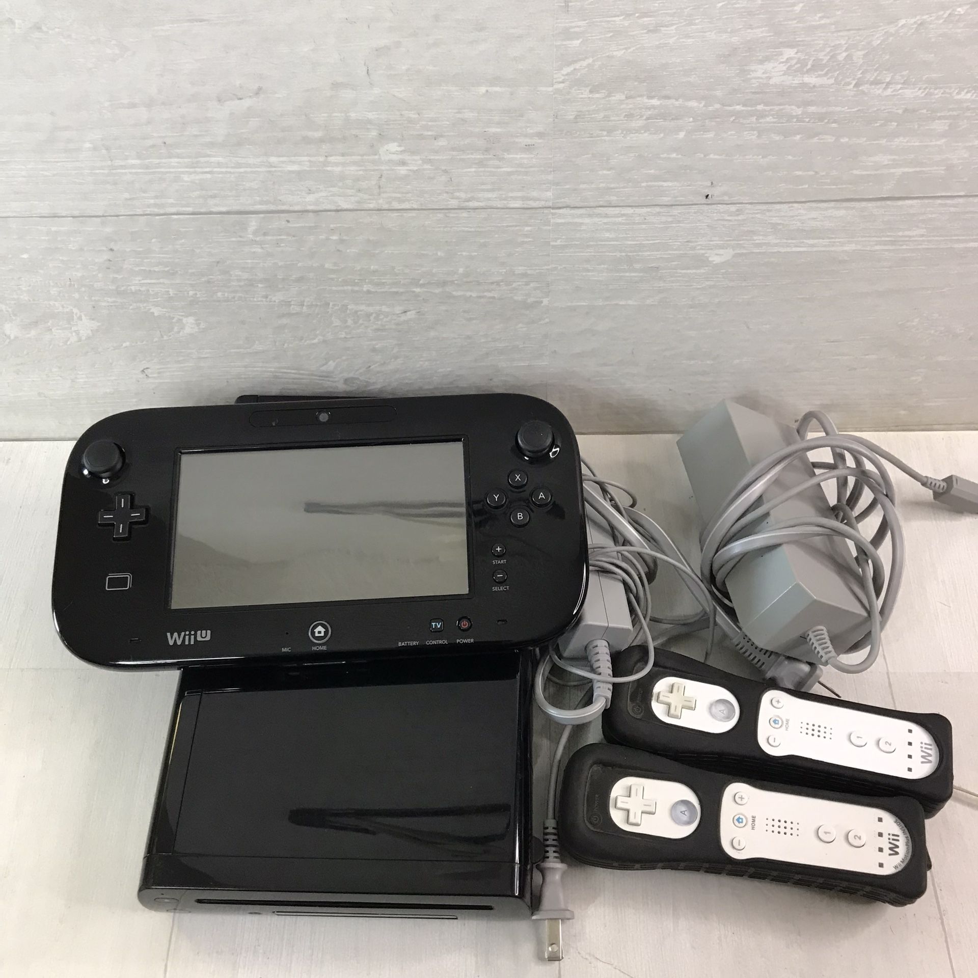 Nintendo Wii U 32GB Console