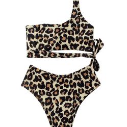 Beautiful Leopard Bikini Size M 