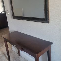 Nice Mirror And Table For Entrance 