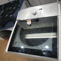 FREE Kenmore Series 700 washing machine