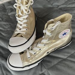 Converse All*Star Hightops/Girls Size 3- $ 12