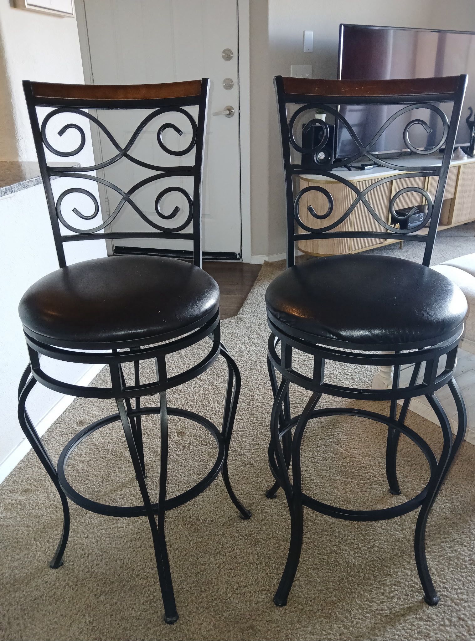 Swivel Barstools / Metal / Leather / High Top 