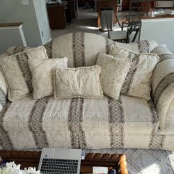 Sofa 