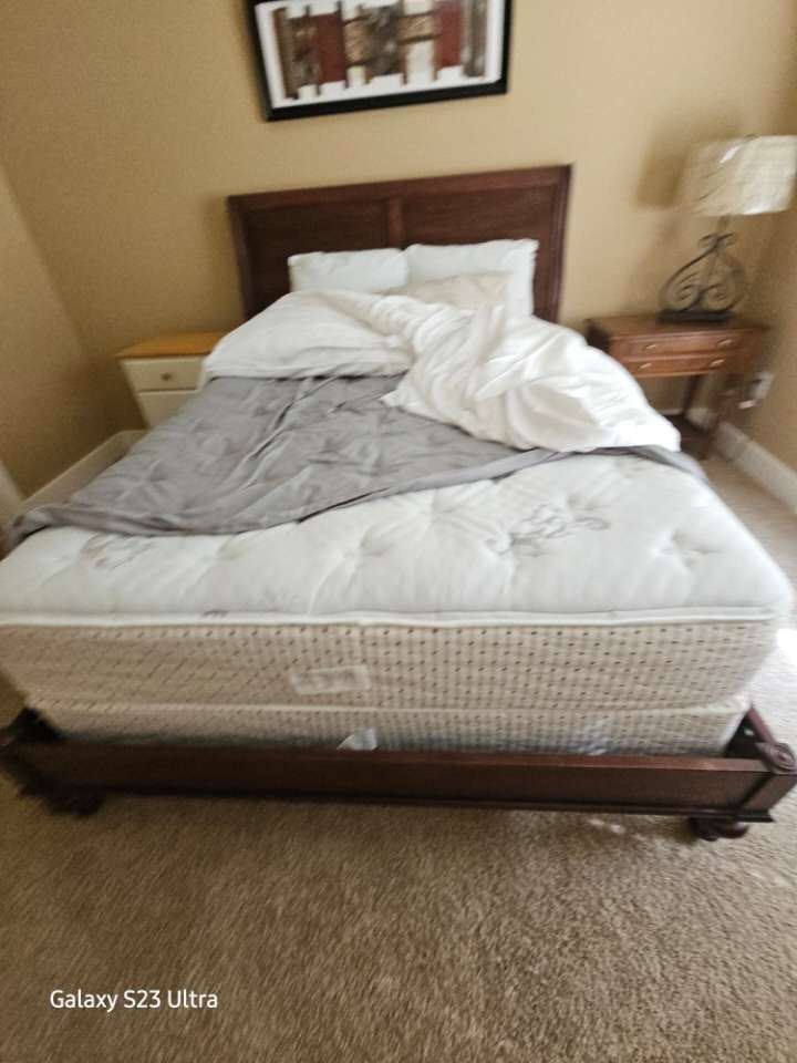 Sleigh Bed