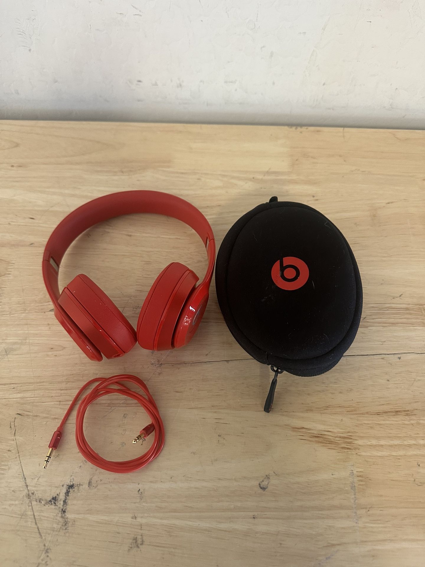 BEATS BY DR. DRE SOLO 2 WIRED ON-EAR HEADPHONES PRODUCT (RED) B0518 