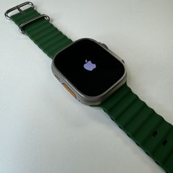 Apple Watch Ultra 49 mm in Titanium