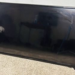 Insignia 40-inch LCD TV