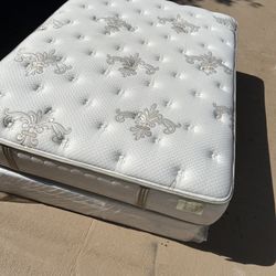 Queen Mattress ONLY