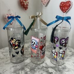 Nightmare Before Xmas , Morticia & Gomez   Kids Cup Set of 3 | BPA-Free Plastic Cups w/ Straw  