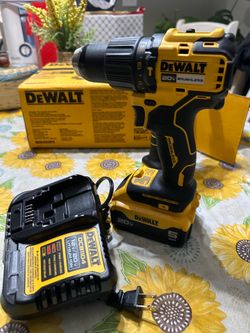 Dewalt hammer drill battery and charger $150