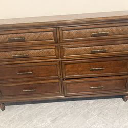 Coastal Style Broyhill Dresser – Solid Wood