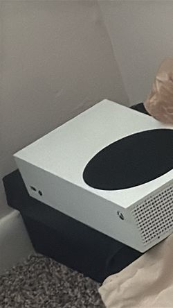Xbox Series S (and controller)