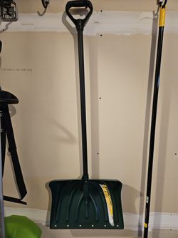 Snow Removal Shovel