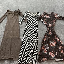 Lot Of 8 Long Dresses Women Lot Clothing Size Médium $25 Firm 