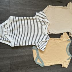 baby 3-6 months onesie set 