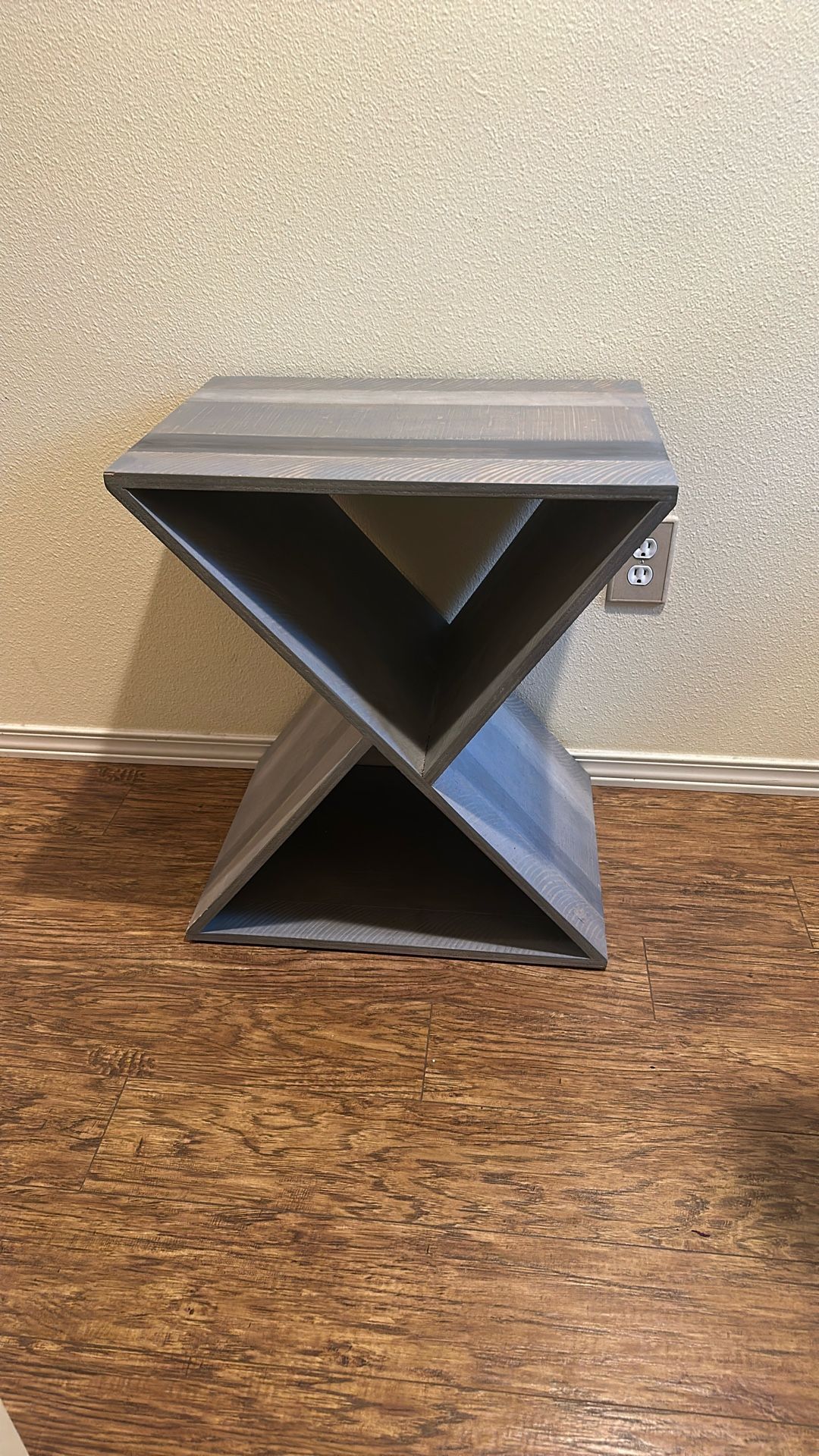 End Table (unique Design)