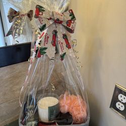 Christmas Stress Relief Candle, Oil & Foot Cream