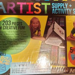 ARTIST SUPPLY & ACTIVITY SET