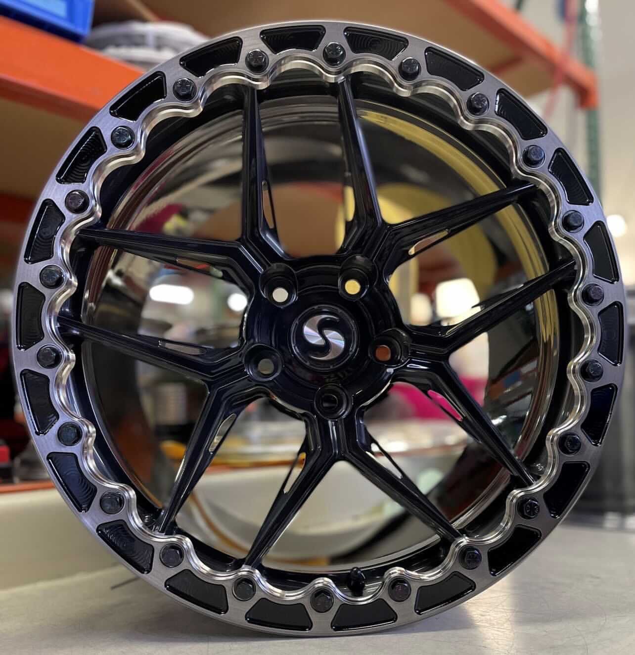 c6 & c7 Corvette Beadlocks Signature wheel Sv701