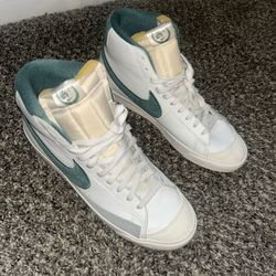 Nike Blazers Sz 11.5