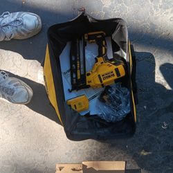 DeWalt Cordless 16 Gauge Finishing Nailer