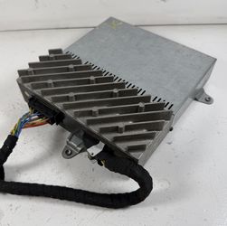 BMW E39 540i 530i 525i AUDIO STEREO AMPLIFIER