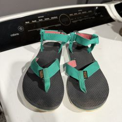 Teva Women Sandals - Size 7US