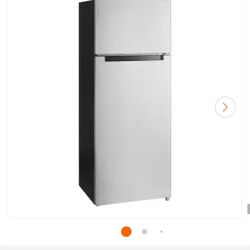 7.2 Cu. Ft. Top Freezer Refrigerator 