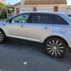 Ford Edge, Low Miles, Clean Title, Smogged, Registered, 22"rims, Reliable Transportation