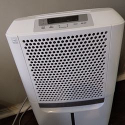 Frigidaire Humidifier  White 