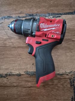 Milwaukee 12v brushless fuel 1/2 hammer drill