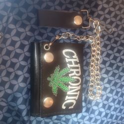 Genuine Leather Chronic Tri-fold wallet w/chain