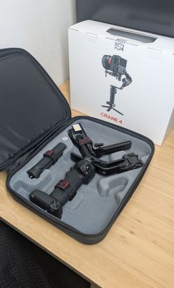 Zhiyun Crane 4