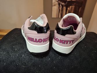 Hello Kitty Size8 Shoes