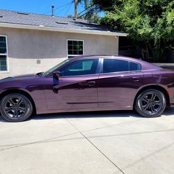2020 Dodge Charger SXT 