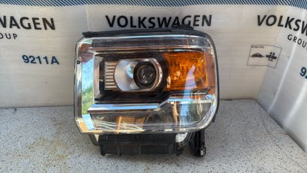 2016-2019 GMC Sierra 2500 LH LEFT Headlight