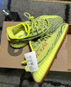 Yeezy zebra green size 9.5 men