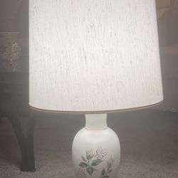 Antique style Lamp - Works Great $20 OBO