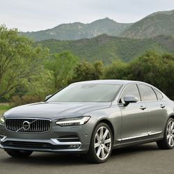 2017 Volvo S90