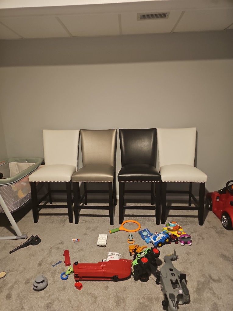 Counter high Chair 4 Peice