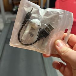 Singular Wireless Headphone Earbud With Charger