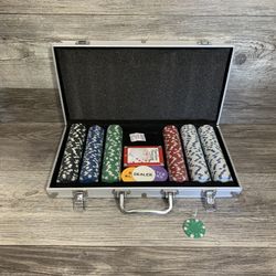 300-Piece Poker Set with Aluminum Carrying Case & Professional Weight Chips Plus Poker 