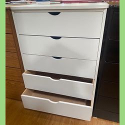 Five drawers dresser / 5 drawers dresser
