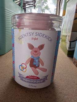 Scentsy Sidekick Piglet nib