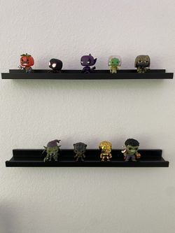 Floating Shelves And Bobble Heads 