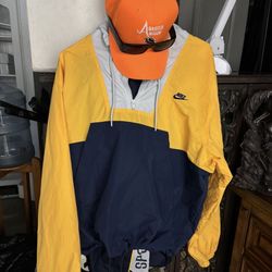 Men’s Medium Nike Suit Pants And Jacket 