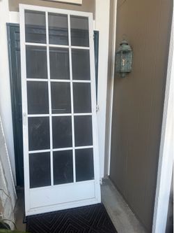 Screen door