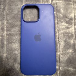 apple iphone 16 pro max silicone magsafe case ultramarine