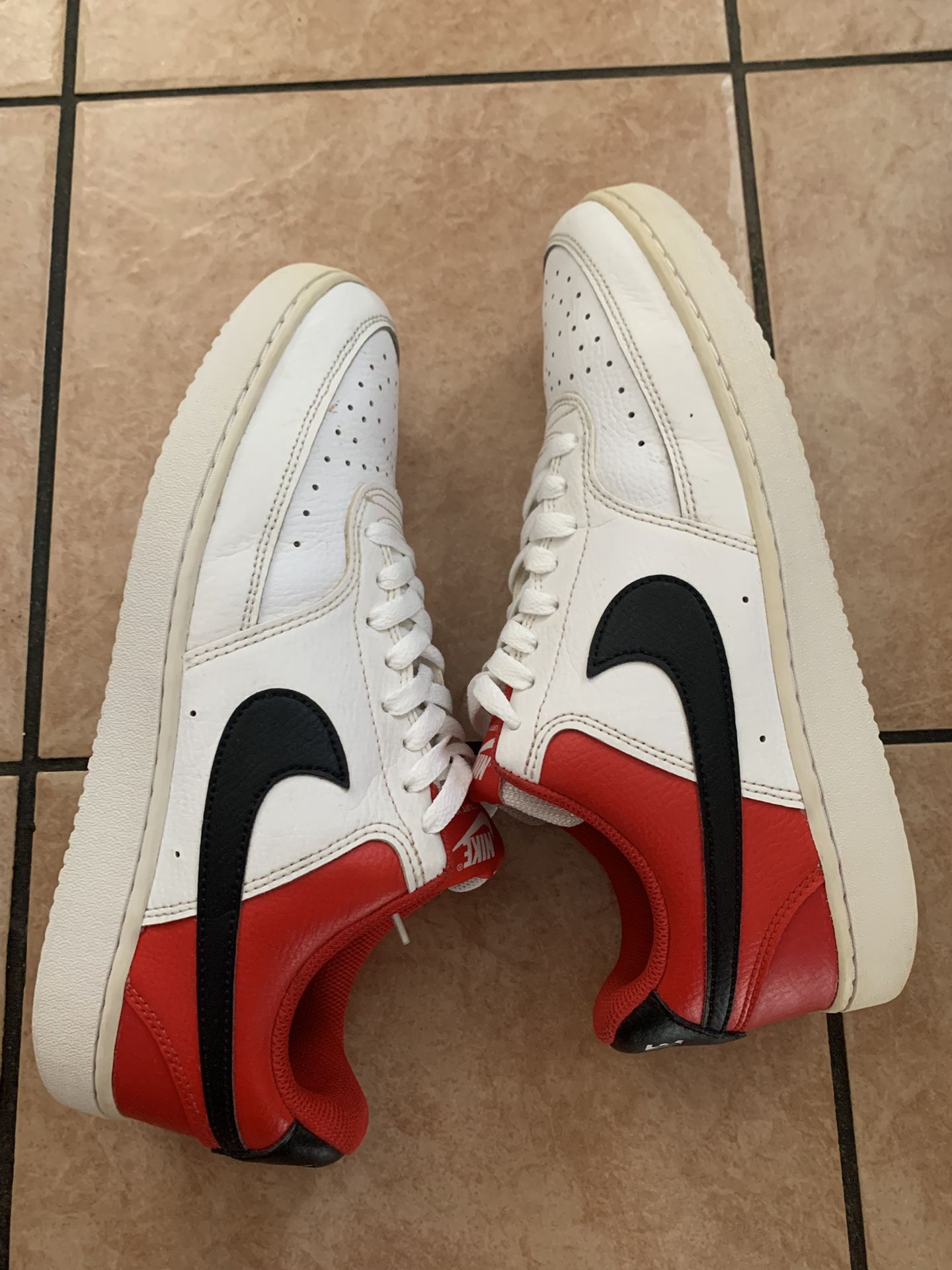 Nike Court Vision Low