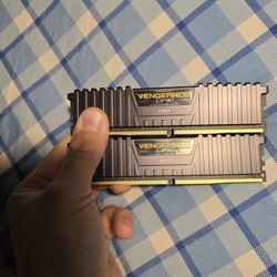 Corsair Vengance RAM 16(2x8gb)